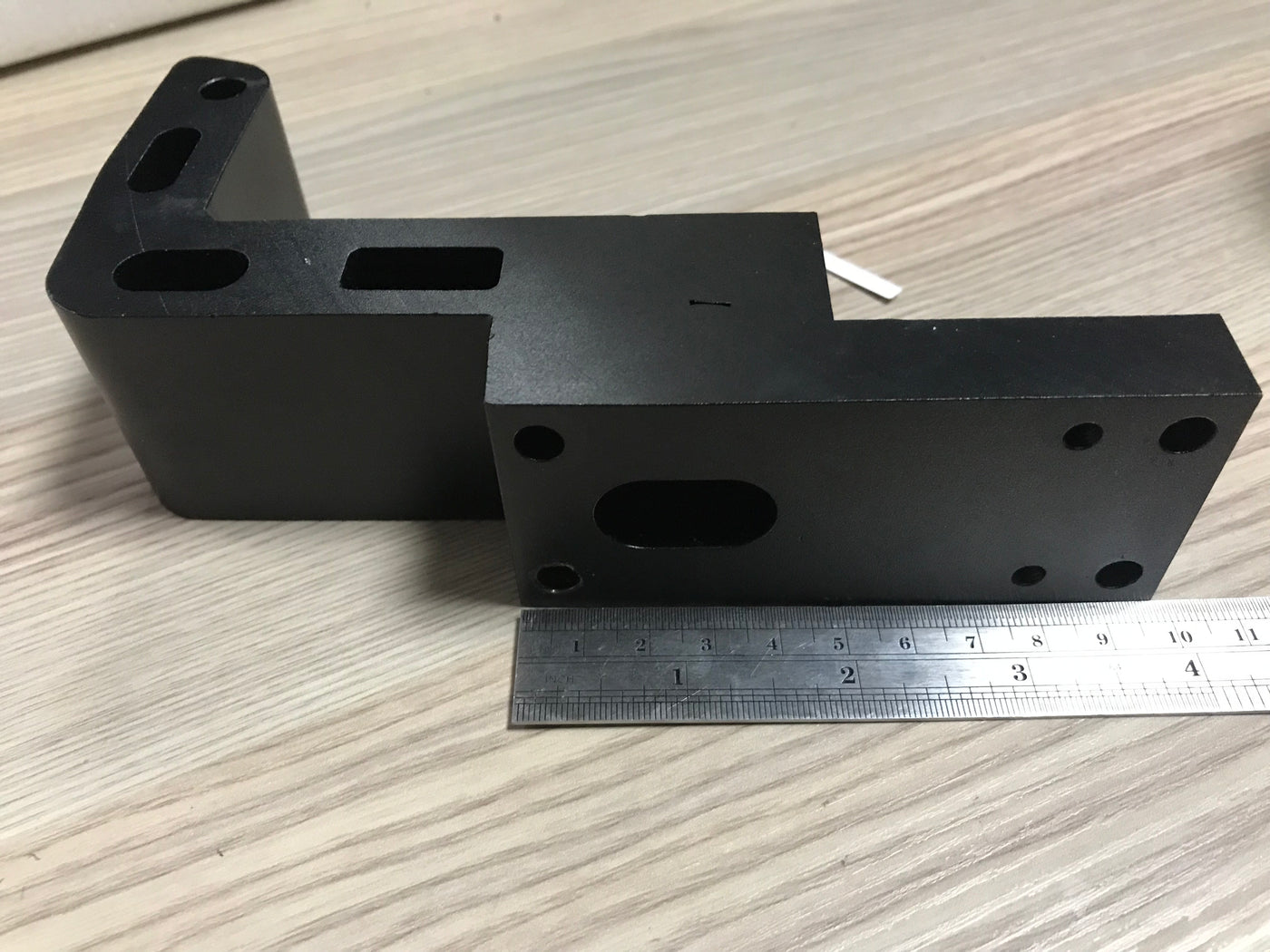 RS19 Pillar Hanger