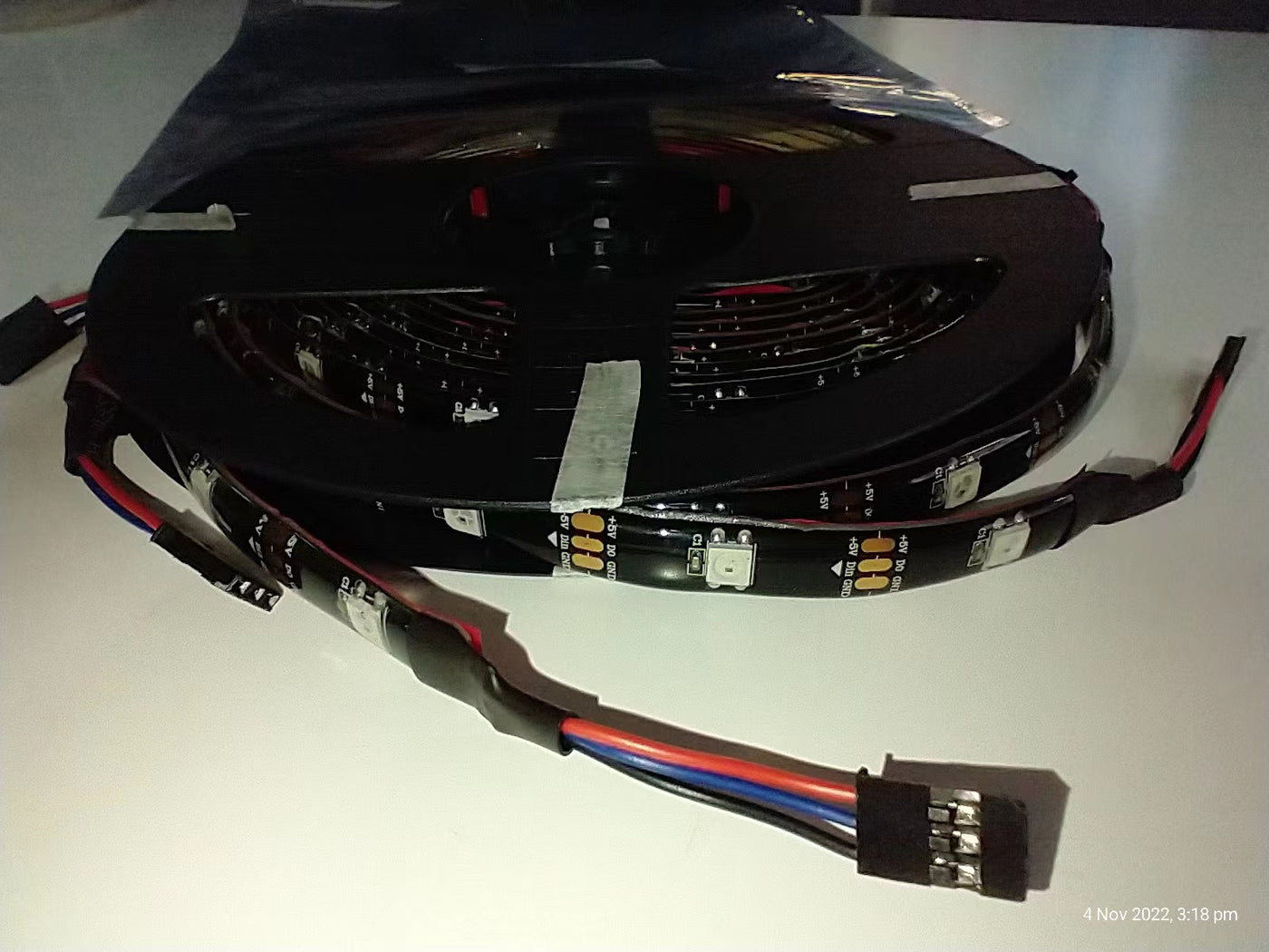 5V WS2812B RGB 5050SMD Individually addressable LED Strip Light ...